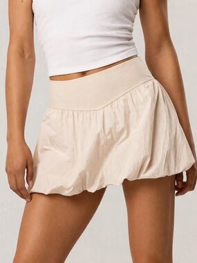 Aerie OFFLINE Real Me Bubble Skort Cake Batter, Tab NWT Size Medium Preppy